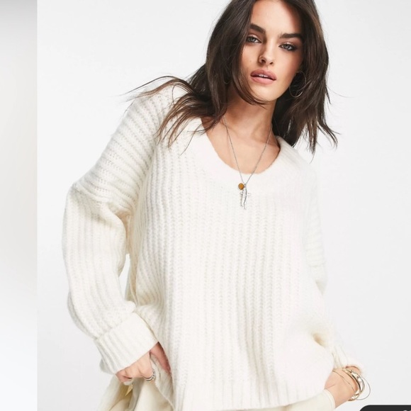 FREE PEOPLE Blue Bell sweater cream white off shoulder knit oversize NWT… - Picture 11 of 12